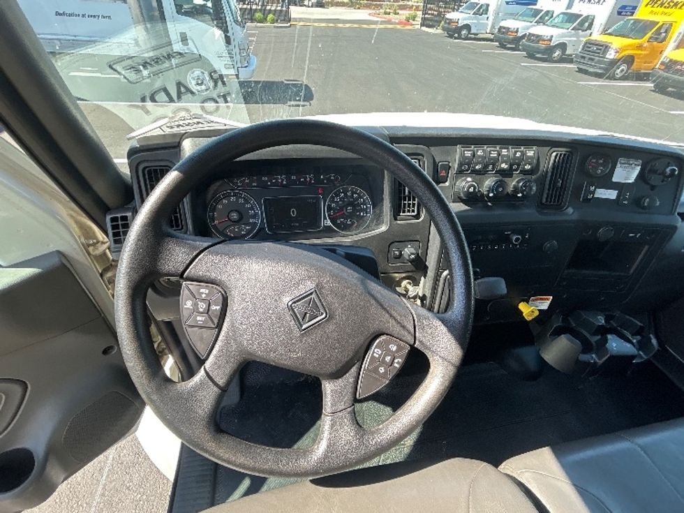 Medium Duty Box Truck-Light and Medium Duty Trucks-International-2022-MV607-Goodyear-AZ-201,711\n\t\tmiles-$ 49,750 - Image 18