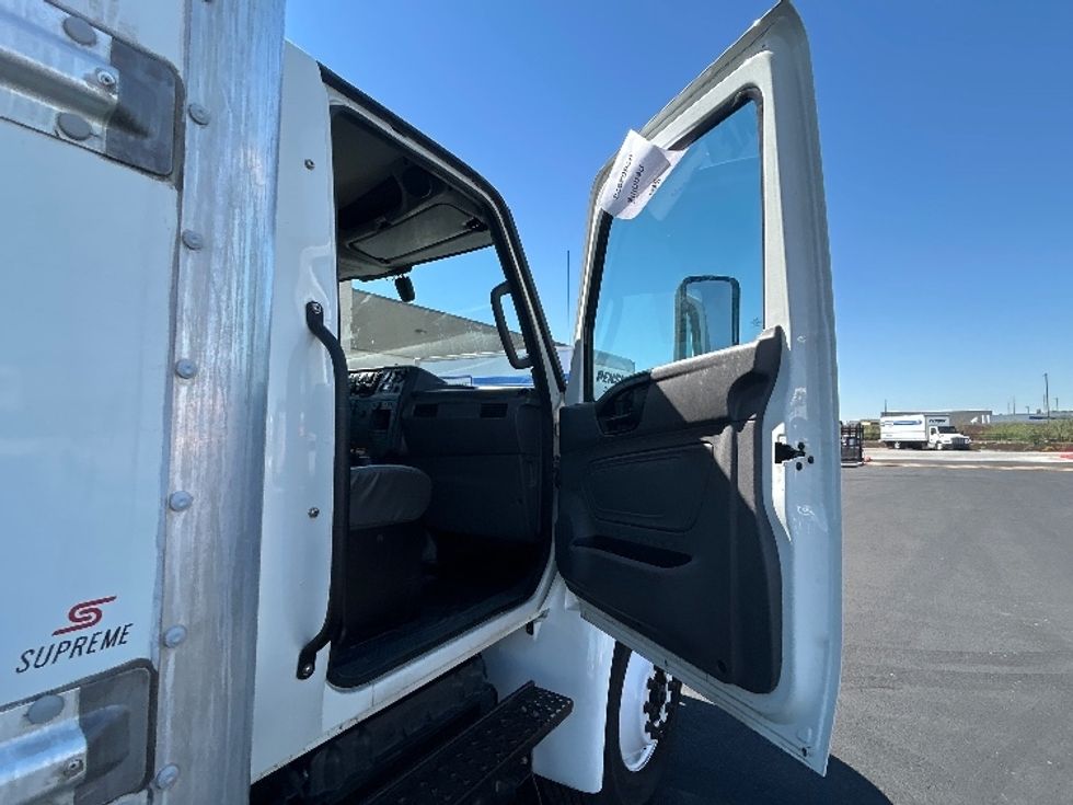 Medium Duty Box Truck-Light and Medium Duty Trucks-International-2022-MV607-Goodyear-AZ-201,711\n\t\tmiles-$ 49,750 - Image 20