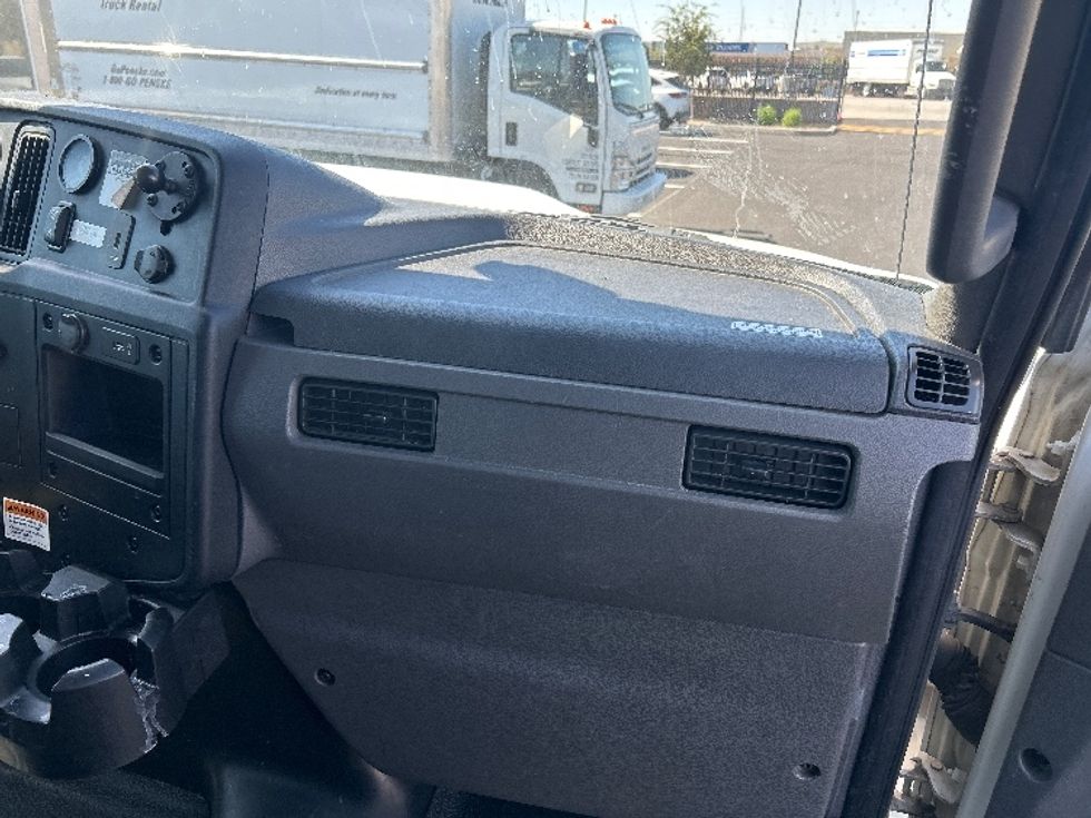 Medium Duty Box Truck-Light and Medium Duty Trucks-International-2022-MV607-Goodyear-AZ-201,711\n\t\tmiles-$ 49,750 - Image 21