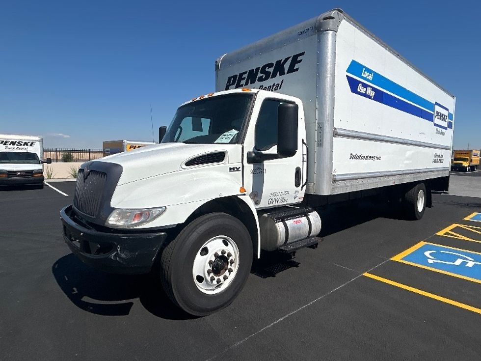 Medium Duty Box Truck-Light and Medium Duty Trucks-International-2022-MV607-Goodyear-AZ-201,711\n\t\tmiles-$ 49,750 - Image 3