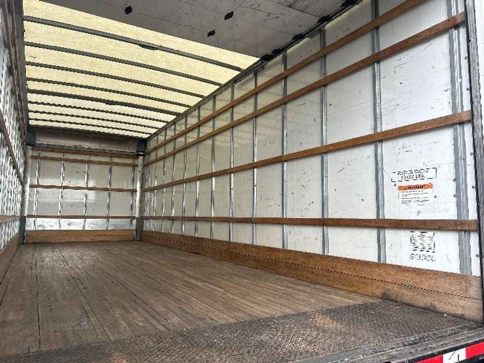 Medium Duty Box Truck-Light and Medium Duty Trucks-International-2022-MV607-Goodyear-AZ-208,350\n\t\tmiles-$ 48,500 - Image 11