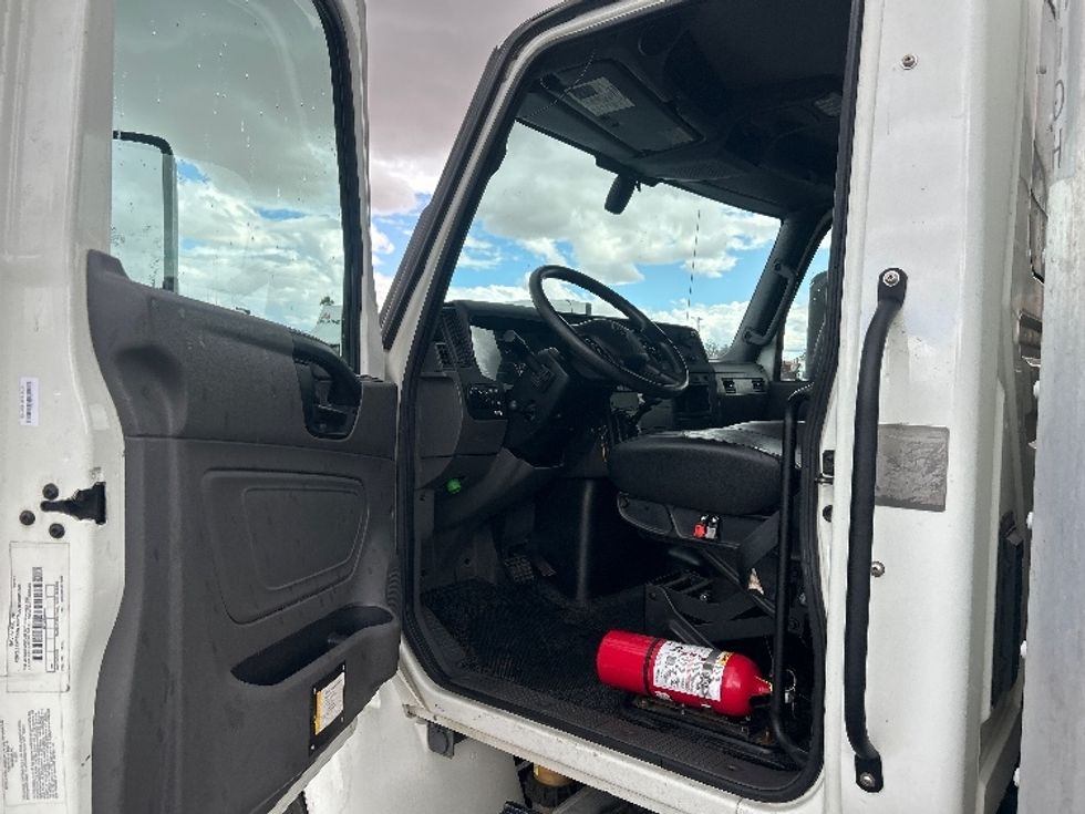 Medium Duty Box Truck-Light and Medium Duty Trucks-International-2022-MV607-Goodyear-AZ-208,350\n\t\tmiles-$ 48,500 - Image 15