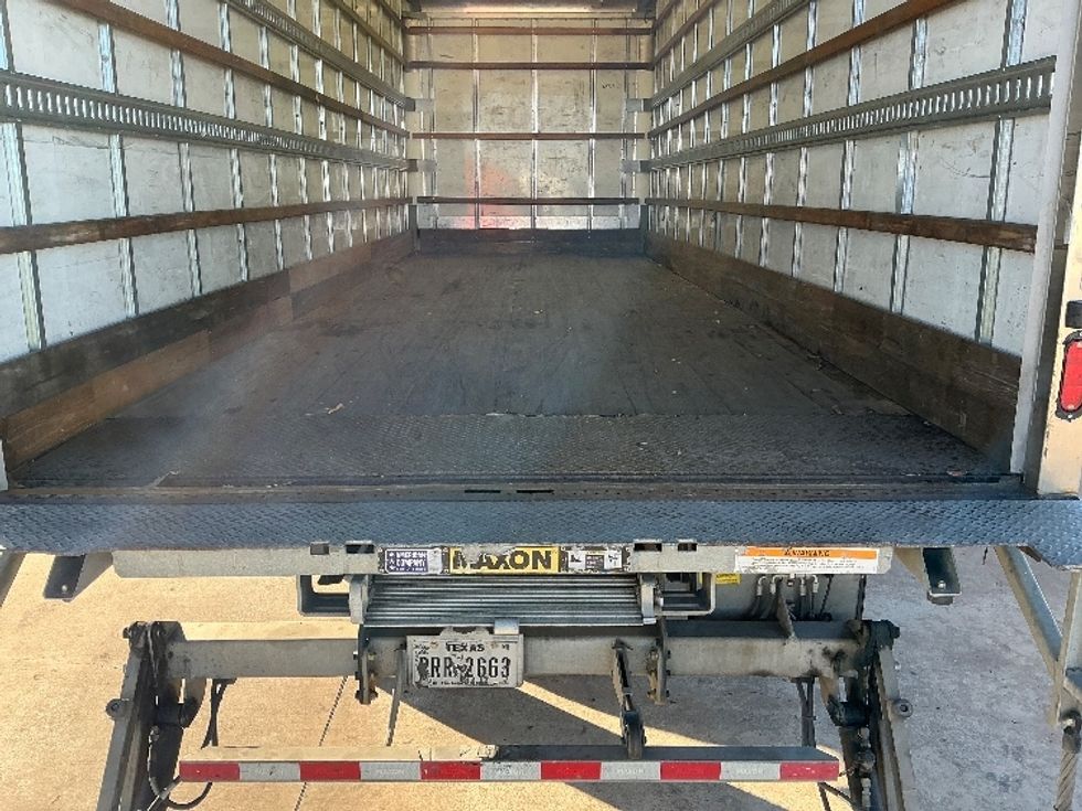 Medium Duty Box Truck-Light and Medium Duty Trucks-International-2022-MV607-Grand Prairie-TX-73,359\n\t\tmiles-$ 76,750 - Image 10