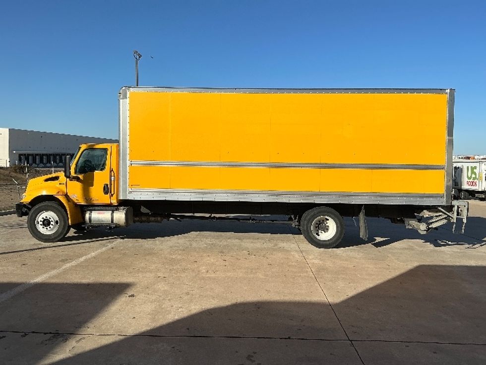 Medium Duty Box Truck-Light and Medium Duty Trucks-International-2022-MV607-Grand Prairie-TX-73,359\n\t\tmiles-$ 76,750 - Image 4