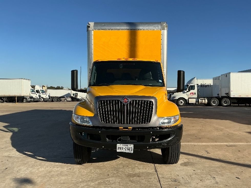 Medium Duty Box Truck-Light and Medium Duty Trucks-International-2022-MV607-Grand Prairie-TX-73,359\n\t\tmiles-$ 76,750 - Image 2