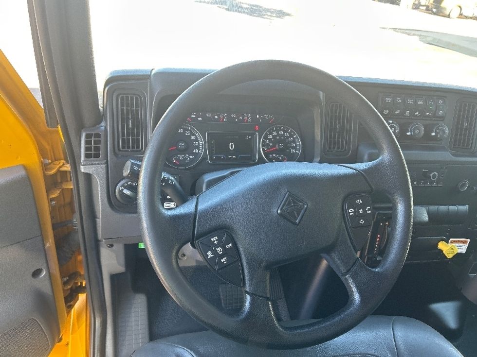 Medium Duty Box Truck-Light and Medium Duty Trucks-International-2022-MV607-Greeley-CO-139,195\n\t\tmiles-$ 65,750 - Image 17