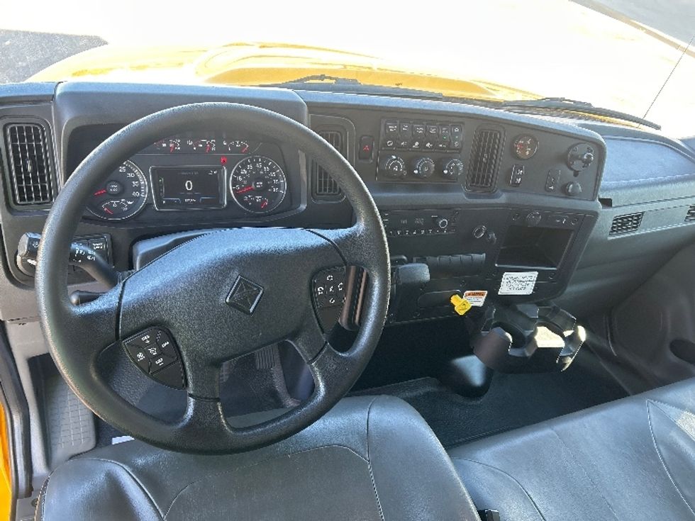 Medium Duty Box Truck-Light and Medium Duty Trucks-International-2022-MV607-Greeley-CO-139,195\n\t\tmiles-$ 65,750 - Image 18