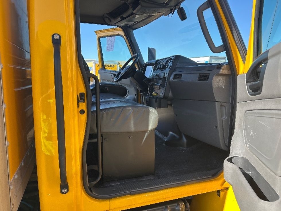 Medium Duty Box Truck-Light and Medium Duty Trucks-International-2022-MV607-Greeley-CO-139,195\n\t\tmiles-$ 65,750 - Image 20