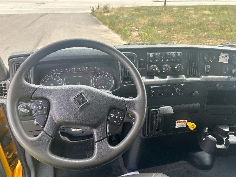 Medium Duty Box Truck-Light and Medium Duty Trucks-International-2022-MV607-Greeley-CO-151,130\n\t\tmiles-$ 63,750 - Image 18