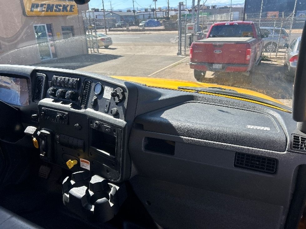 Medium Duty Box Truck-Light and Medium Duty Trucks-International-2022-MV607-Greeley-CO-214,374\n\t\tmiles-$ 50,250 - Image 21