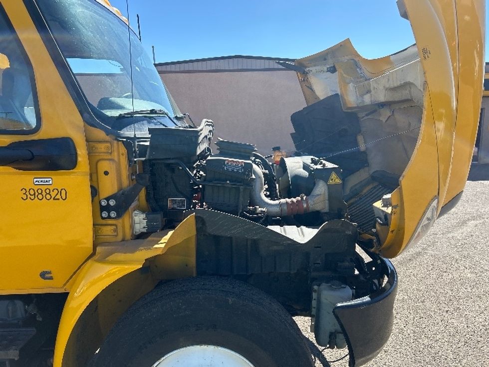 Medium Duty Box Truck-Light and Medium Duty Trucks-International-2022-MV607-Greeley-CO-214,374\n\t\tmiles-$ 50,250 - Image 23