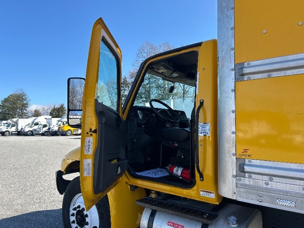 Medium Duty Box Truck-Light and Medium Duty Trucks-International-2022-MV607-Greensboro-NC-166,687\n\t\tmiles-$ 57,500 - Image 16