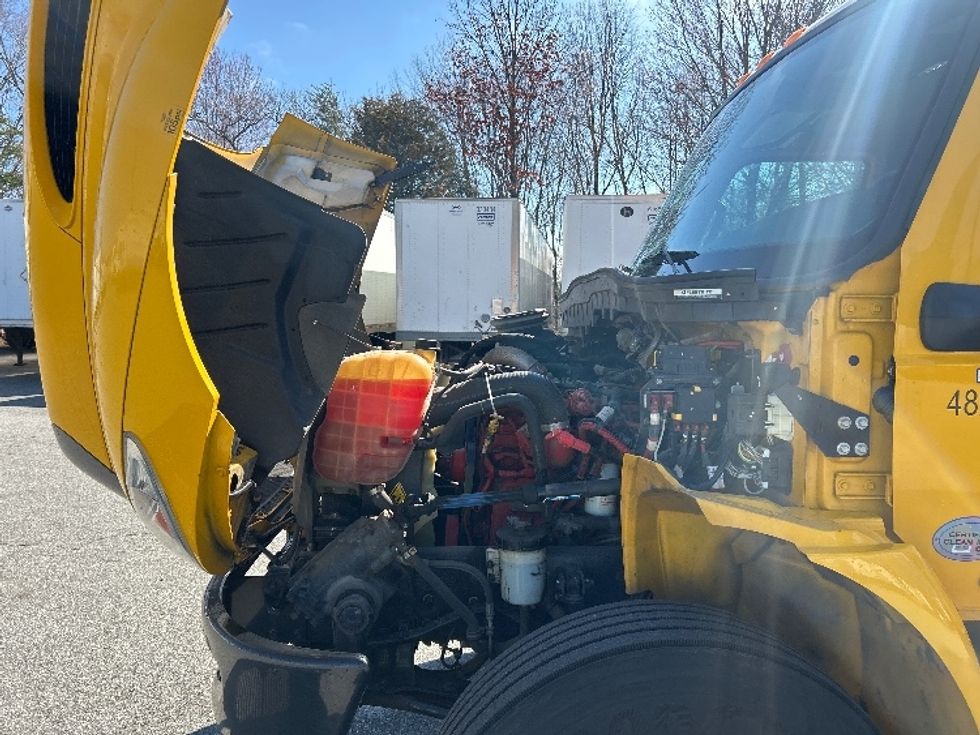 Medium Duty Box Truck-Light and Medium Duty Trucks-International-2022-MV607-Greensboro-NC-166,687\n\t\tmiles-$ 57,500 - Image 24