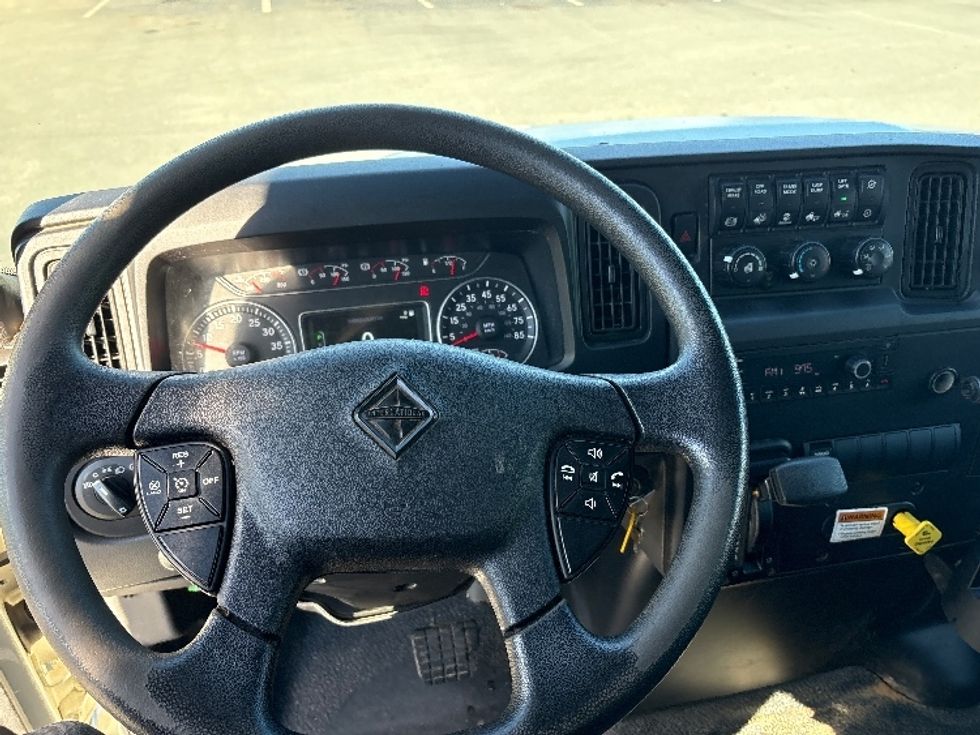 Medium Duty Box Truck-Light and Medium Duty Trucks-International-2022-MV607-Greensboro-NC-180,688\n\t\tmiles-$ 64,500 - Image 18