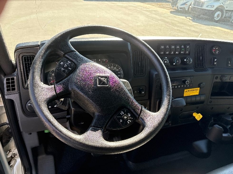 Medium Duty Box Truck-Light and Medium Duty Trucks-International-2022-MV607-Greensboro-NC-180,814\n\t\tmiles-$ 64,500 - Image 18