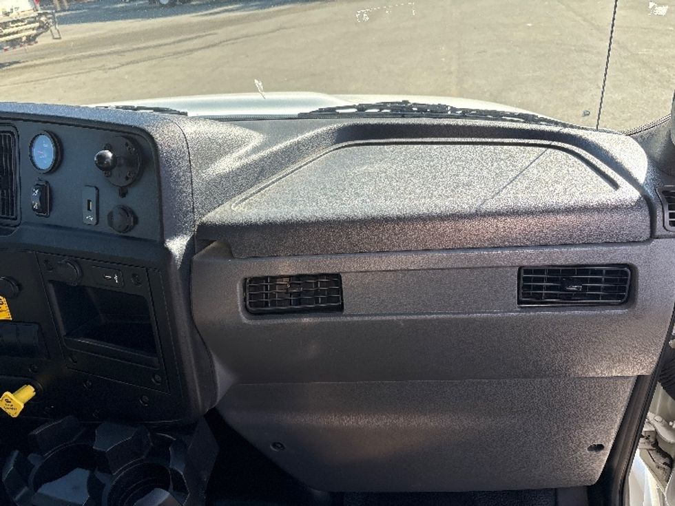 Medium Duty Box Truck-Light and Medium Duty Trucks-International-2022-MV607-Greensboro-NC-180,814\n\t\tmiles-$ 64,500 - Image 21