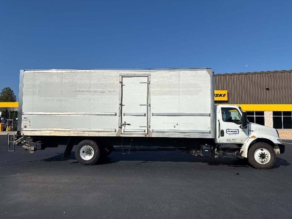 Medium Duty Box Truck-Light and Medium Duty Trucks-International-2022-MV607-Greensboro-NC-193,606\n\t\tmiles-$ 59,250 - Image 15