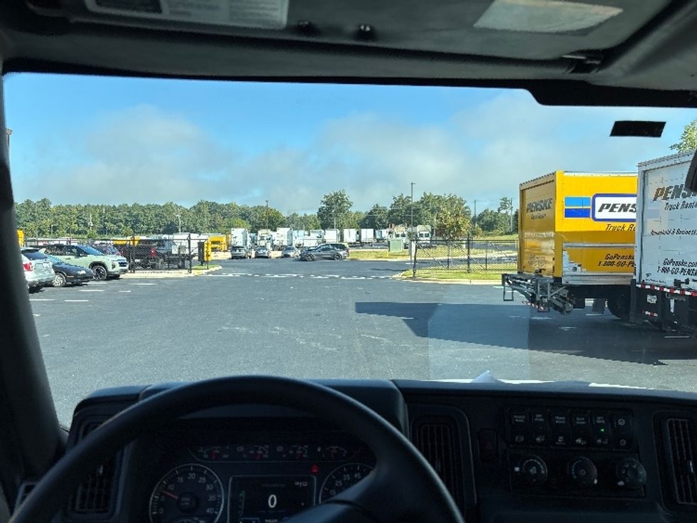 Medium Duty Box Truck-Light and Medium Duty Trucks-International-2022-MV607-Greensboro-NC-193,606\n\t\tmiles-$ 59,250 - Image 18