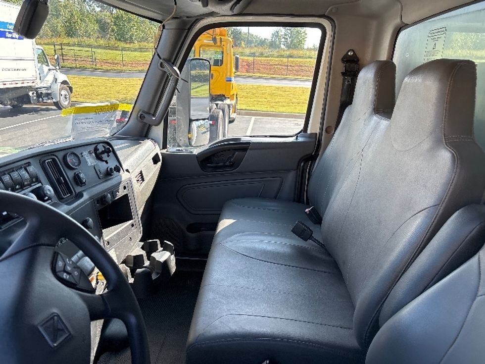 Medium Duty Box Truck-Light and Medium Duty Trucks-International-2022-MV607-Greensboro-NC-193,606\n\t\tmiles-$ 59,250 - Image 19