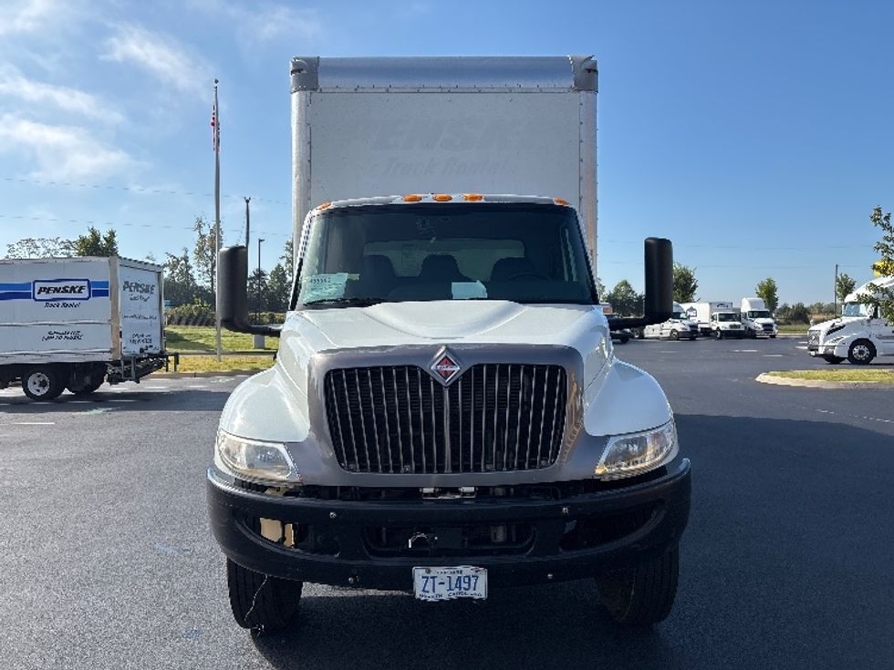 Medium Duty Box Truck-Light and Medium Duty Trucks-International-2022-MV607-Greensboro-NC-193,606\n\t\tmiles-$ 59,250 - Image 2