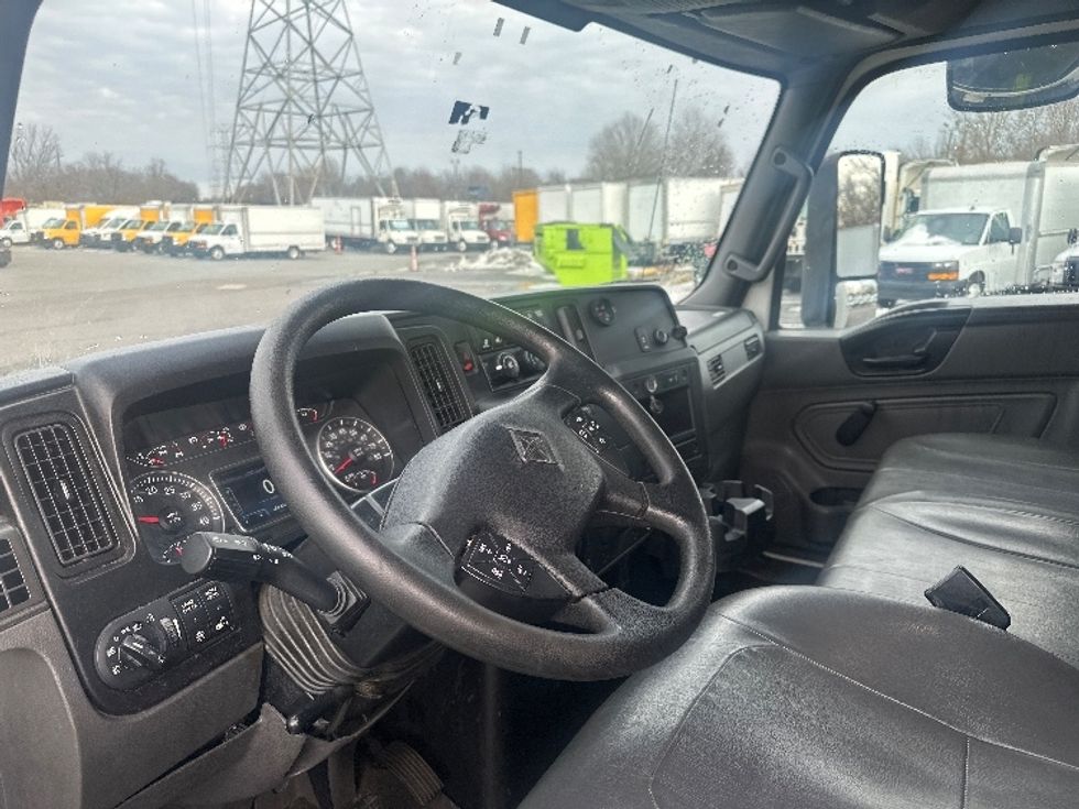 Medium Duty Box Truck-Light and Medium Duty Trucks-International-2022-MV607-Greensboro-NC-206,595\n\t\tmiles-$ 53,000 - Image 17