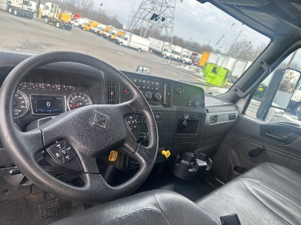 Medium Duty Box Truck-Light and Medium Duty Trucks-International-2022-MV607-Greensboro-NC-206,595\n\t\tmiles-$ 53,000 - Image 18