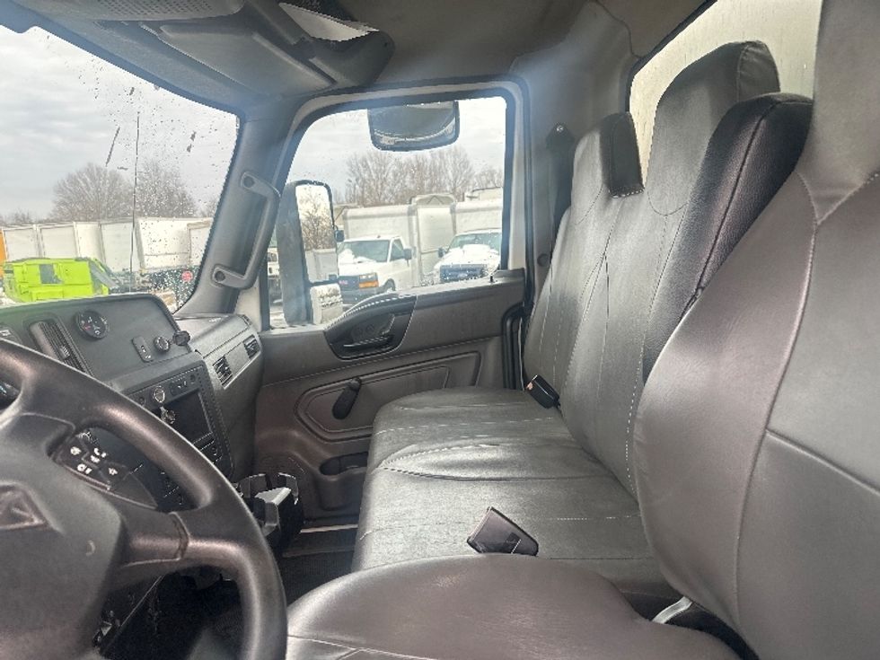 Medium Duty Box Truck-Light and Medium Duty Trucks-International-2022-MV607-Greensboro-NC-206,595\n\t\tmiles-$ 53,000 - Image 19
