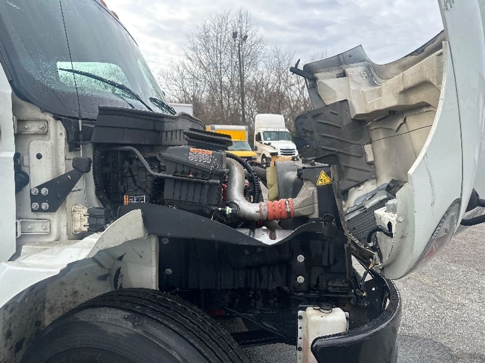 Medium Duty Box Truck-Light and Medium Duty Trucks-International-2022-MV607-Greensboro-NC-206,595\n\t\tmiles-$ 53,000 - Image 23