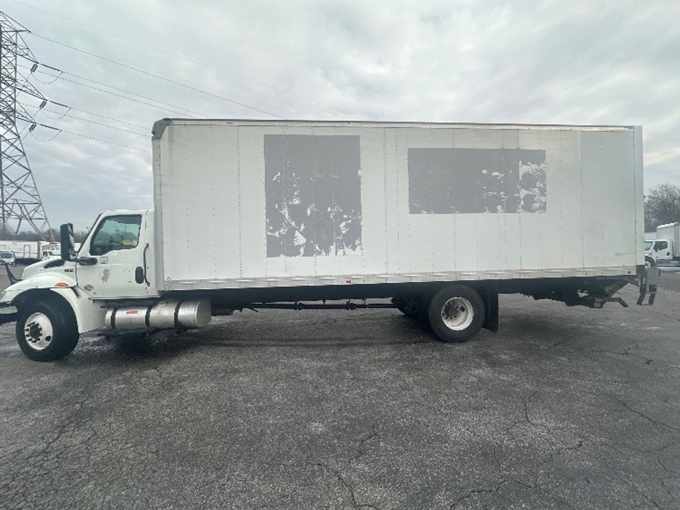 Medium Duty Box Truck-Light and Medium Duty Trucks-International-2022-MV607-Greensboro-NC-206,595\n\t\tmiles-$ 53,000 - Image 4