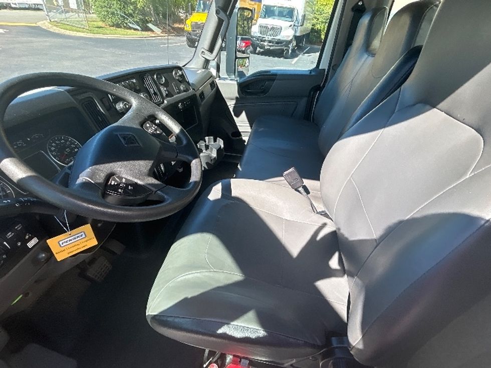 Medium Duty Box Truck-Light and Medium Duty Trucks-International-2022-MV607-Greensboro-NC-220,881\n\t\tmiles-$ 46,250 - Image 18