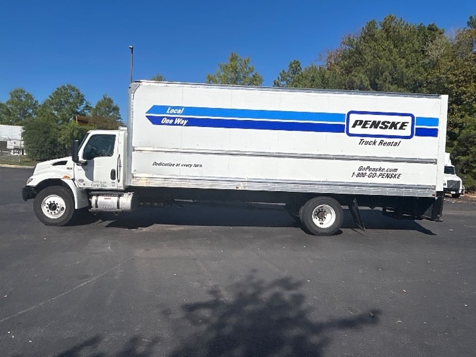 Medium Duty Box Truck-Light and Medium Duty Trucks-International-2022-MV607-Greensboro-NC-220,881\n\t\tmiles-$ 46,250 - Image 4