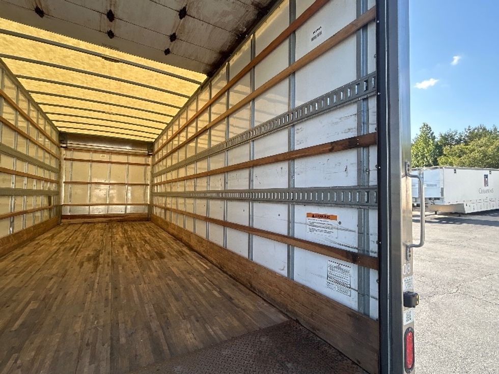 Medium Duty Box Truck-Light and Medium Duty Trucks-International-2022-MV607-Greensboro-NC-266,032\n\t\tmiles-$ 47,500 - Image 12