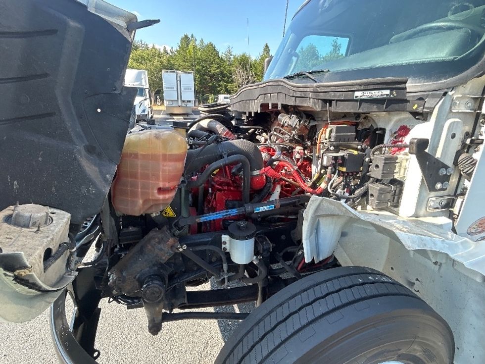 Medium Duty Box Truck-Light and Medium Duty Trucks-International-2022-MV607-Greensboro-NC-266,032\n\t\tmiles-$ 47,500 - Image 24