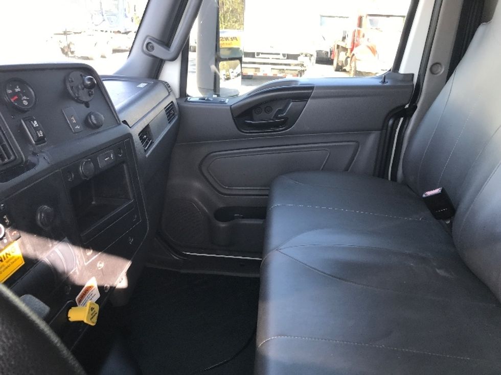 Medium Duty Box Truck-Light and Medium Duty Trucks-International-2022-MV607-Greer-SC-145,955\n\t\tmiles-$ 68,750 - Image 19