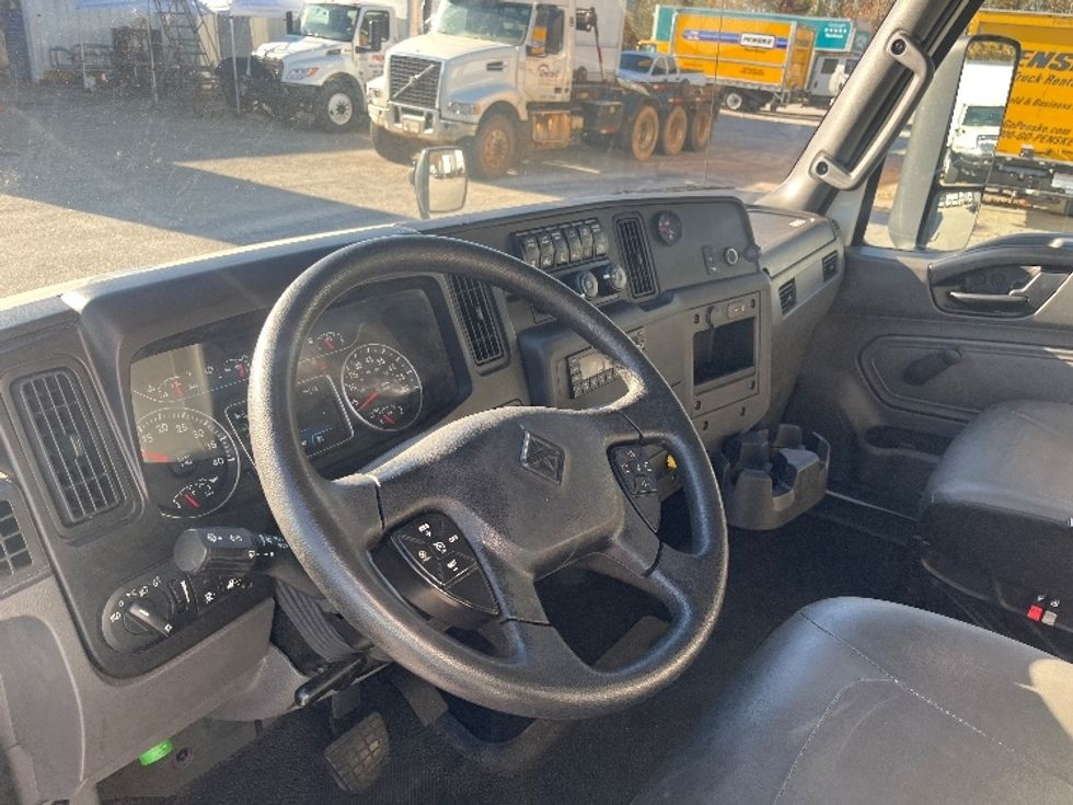 Medium Duty Box Truck-Light and Medium Duty Trucks-International-2022-MV607-Greer-SC-211,127\n\t\tmiles-$ 53,250 - Image 17