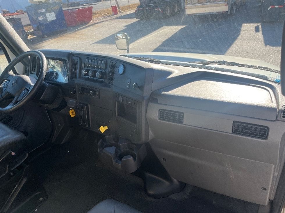 Medium Duty Box Truck-Light and Medium Duty Trucks-International-2022-MV607-Greer-SC-211,127\n\t\tmiles-$ 53,250 - Image 21