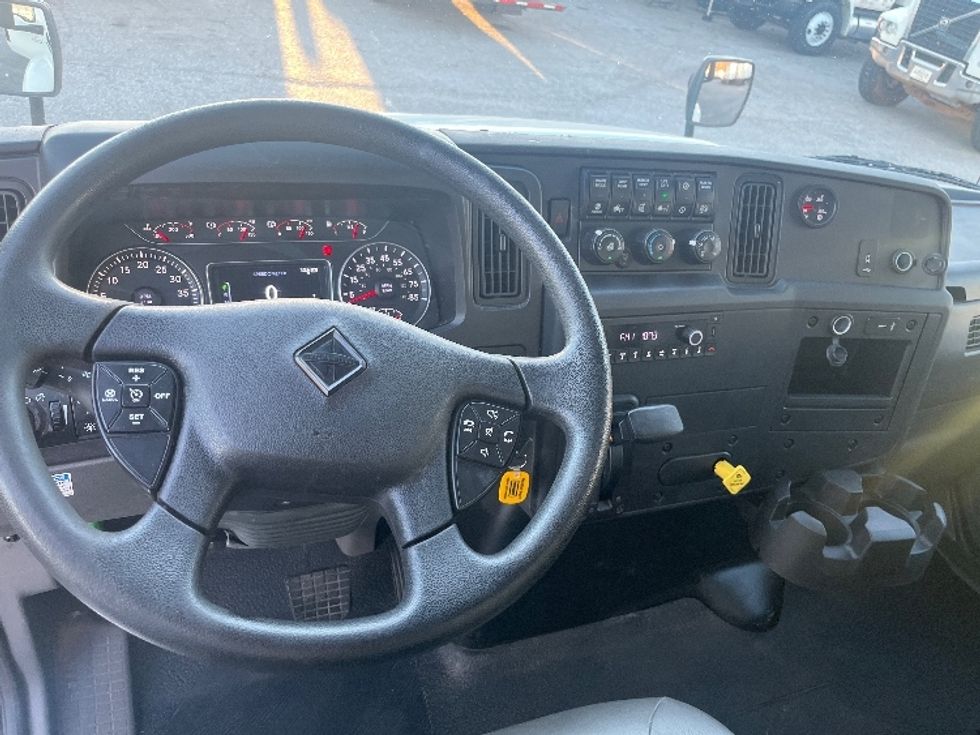 Medium Duty Box Truck-Light and Medium Duty Trucks-International-2022-MV607-Greer-SC-231,372\n\t\tmiles-$ 49,250 - Image 18