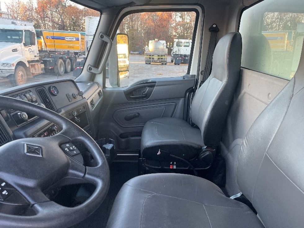 Medium Duty Box Truck-Light and Medium Duty Trucks-International-2022-MV607-Greer-SC-231,372\n\t\tmiles-$ 49,250 - Image 19
