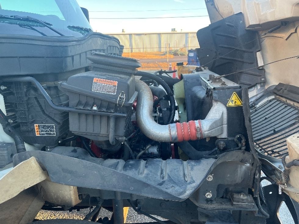 Medium Duty Box Truck-Light and Medium Duty Trucks-International-2022-MV607-Greer-SC-231,372\n\t\tmiles-$ 49,250 - Image 23