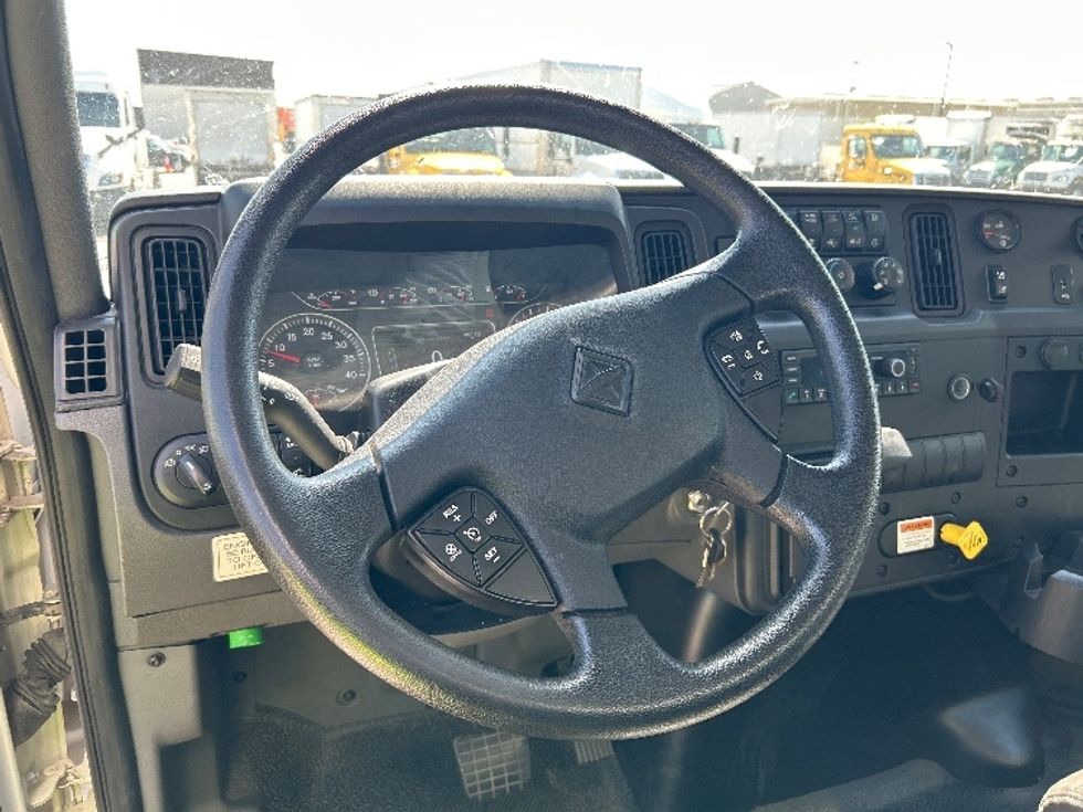 Medium Duty Box Truck-Light and Medium Duty Trucks-International-2022-MV607-Hammond-LA-106,428\n\t\tmiles-$ 74,250 - Image 17