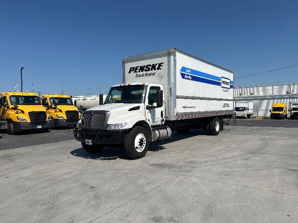 Medium Duty Box Truck-Light and Medium Duty Trucks-International-2022-MV607-Hammond-LA-106,428\n\t\tmiles-$ 74,250 - Image 3