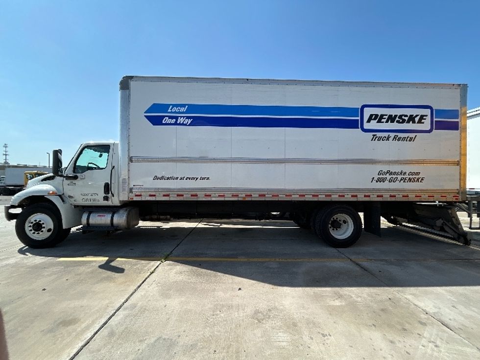 Medium Duty Box Truck-Light and Medium Duty Trucks-International-2022-MV607-Hammond-LA-106,428\n\t\tmiles-$ 74,250 - Image 4