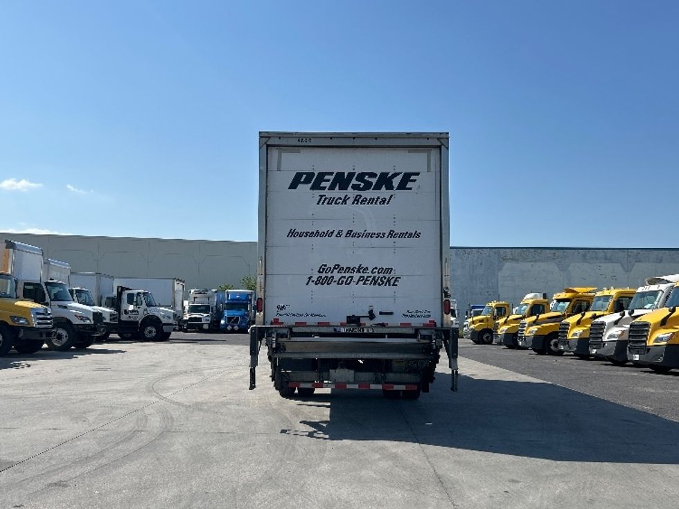 Medium Duty Box Truck-Light and Medium Duty Trucks-International-2022-MV607-Hammond-LA-106,428\n\t\tmiles-$ 74,250 - Image 7