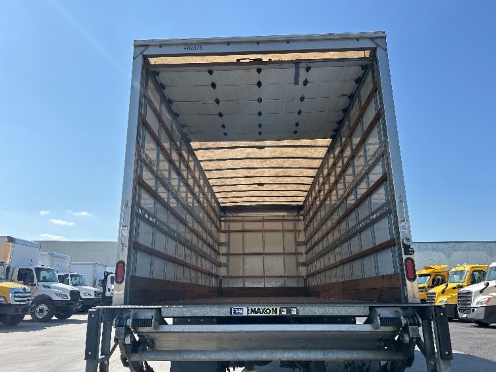 Medium Duty Box Truck-Light and Medium Duty Trucks-International-2022-MV607-Hammond-LA-106,428\n\t\tmiles-$ 74,250 - Image 8