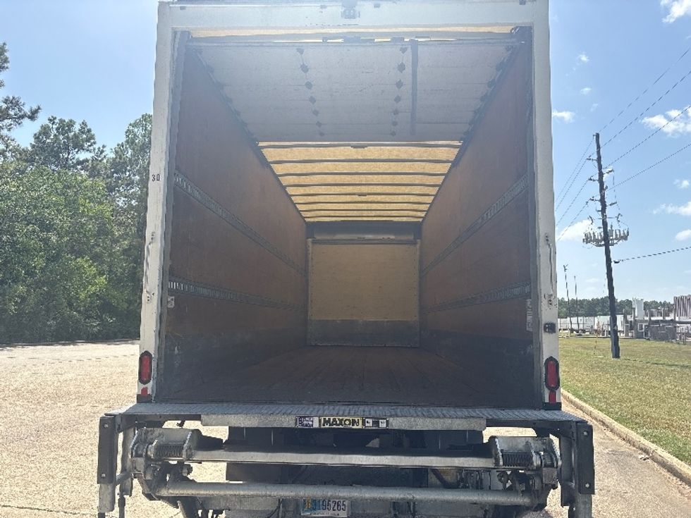 Medium Duty Box Truck-Light and Medium Duty Trucks-International-2022-MV607-Hammond-LA-189,425\n\t\tmiles-$ 69,250 - Image 8