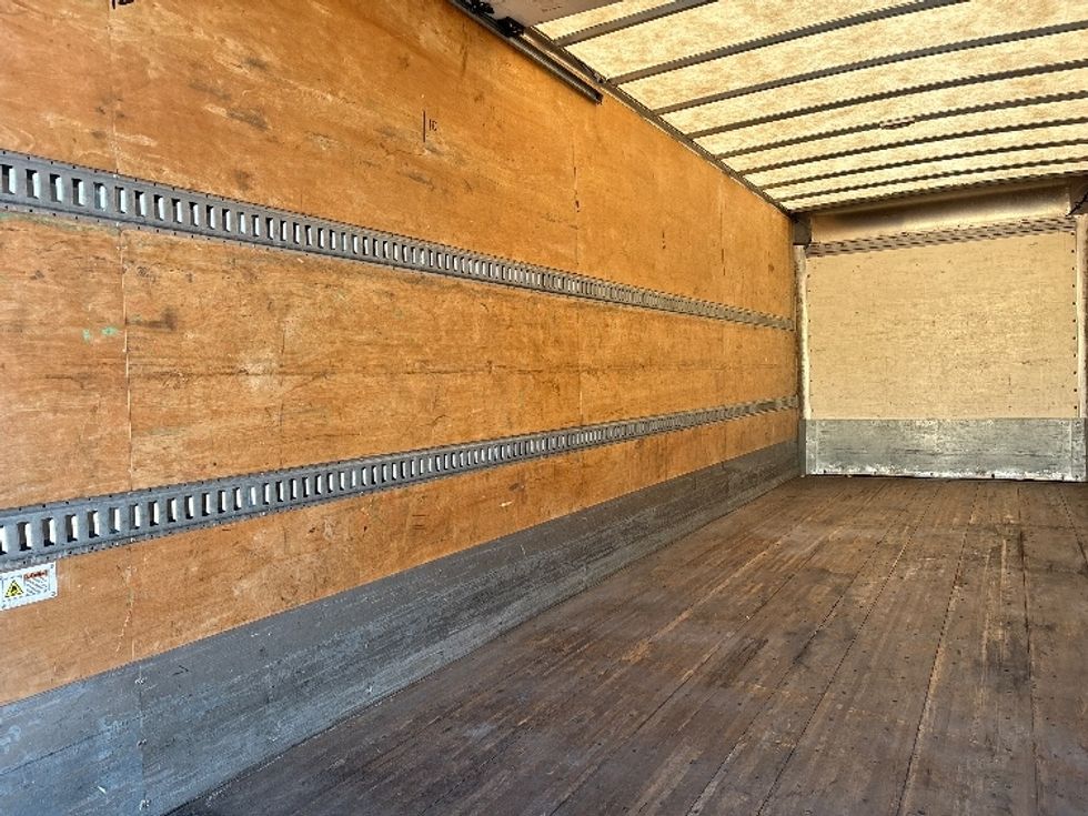 Medium Duty Box Truck-Light and Medium Duty Trucks-International-2022-MV607-Hammond-LA-240,078\n\t\tmiles-$ 49,500 - Image 11