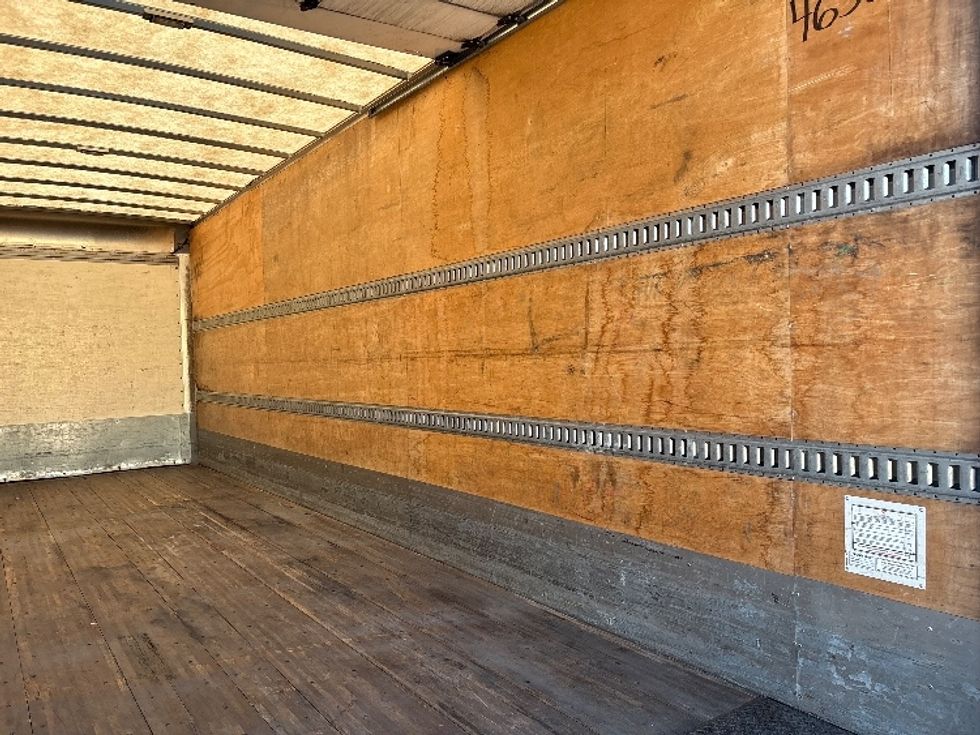 Medium Duty Box Truck-Light and Medium Duty Trucks-International-2022-MV607-Hammond-LA-240,078\n\t\tmiles-$ 49,500 - Image 12