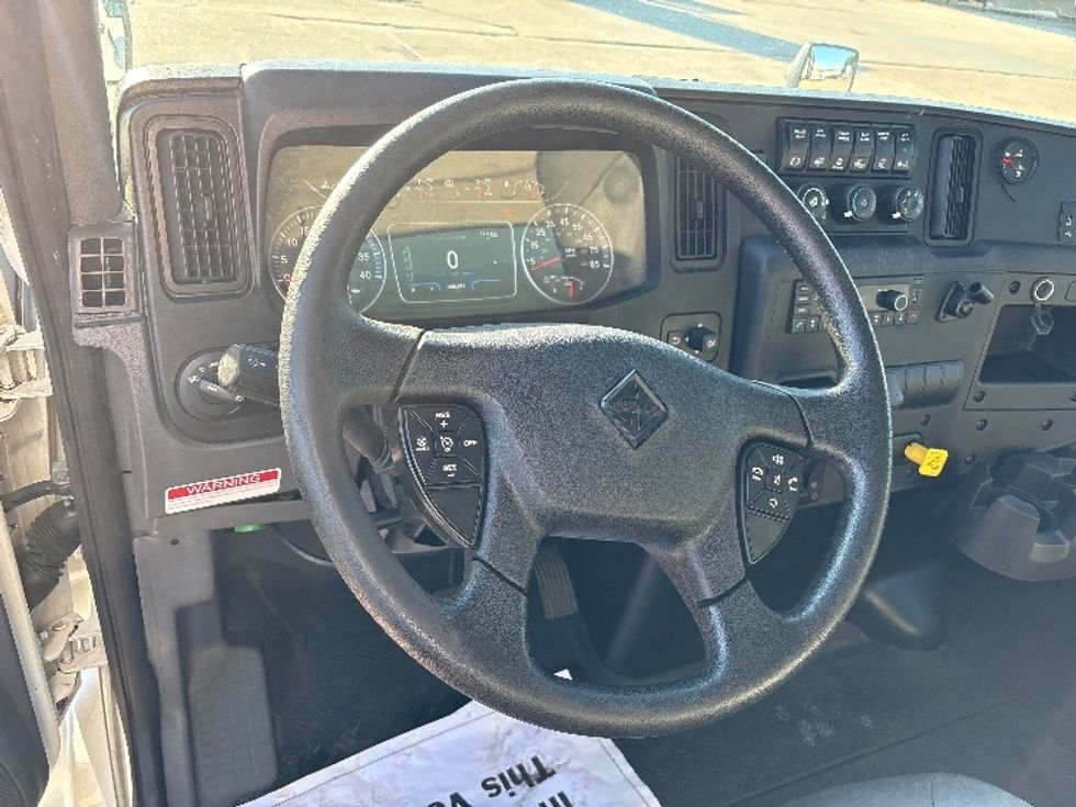 Medium Duty Box Truck-Light and Medium Duty Trucks-International-2022-MV607-Hammond-LA-240,078\n\t\tmiles-$ 49,500 - Image 17
