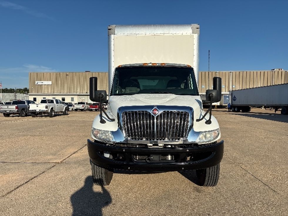 Medium Duty Box Truck-Light and Medium Duty Trucks-International-2022-MV607-Hammond-LA-240,078\n\t\tmiles-$ 49,500 - Image 2