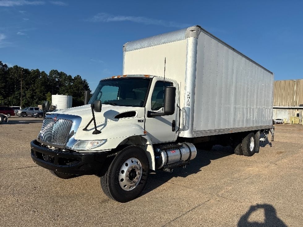 Medium Duty Box Truck-Light and Medium Duty Trucks-International-2022-MV607-Hammond-LA-240,078\n\t\tmiles-$ 49,500 - Image 3